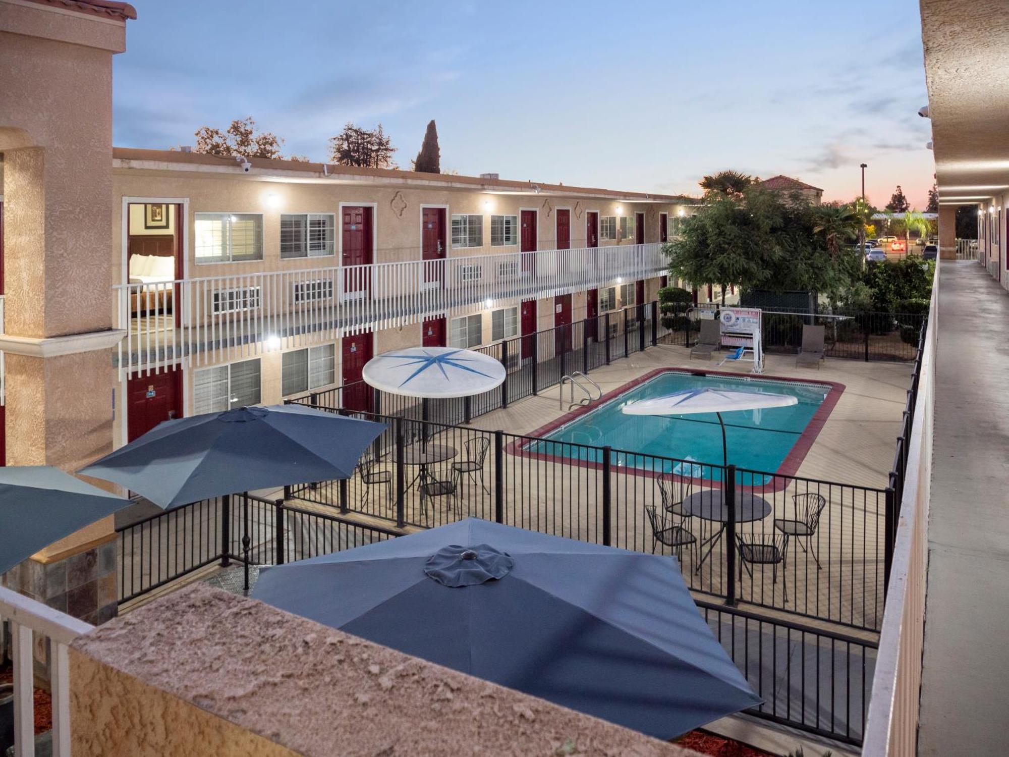 Motel Dream 2*