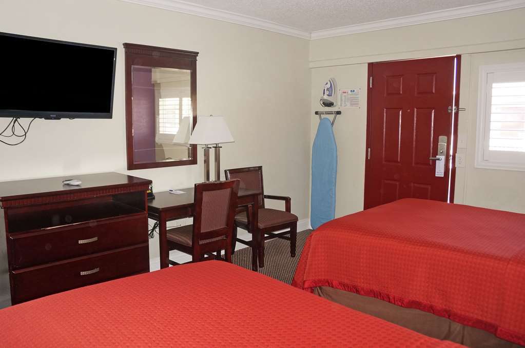 Dream Motel